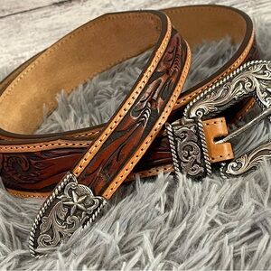NWOT Men’s Justin Tooled Leather Western Belt Size 40